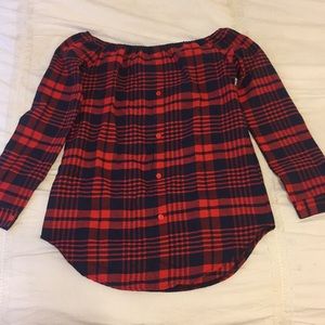 Off the shoulder plaid long sleeve
